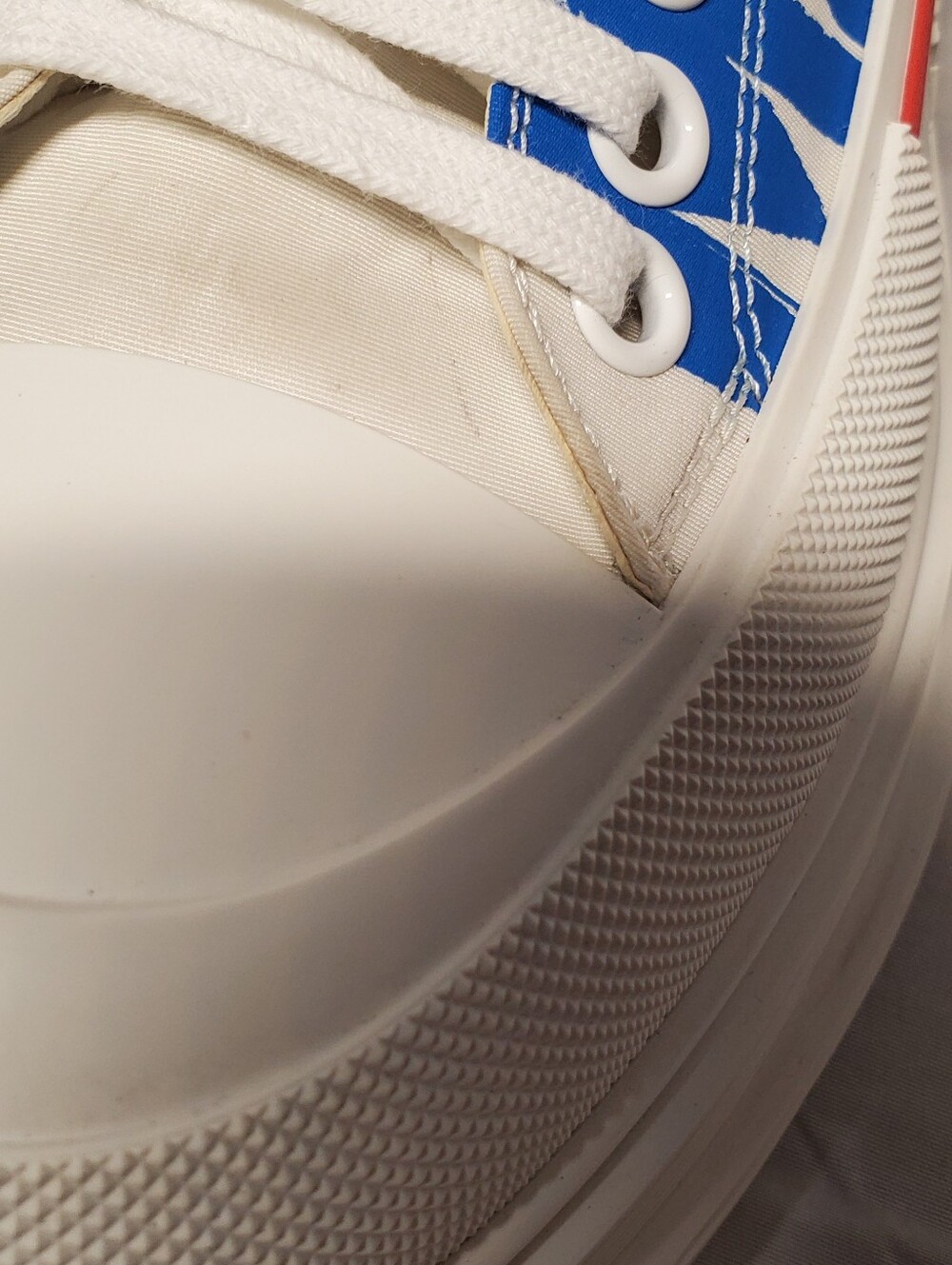 Authentic Alexander McQueen White Platform Sneakers Size 40 - Picture 9 of 11